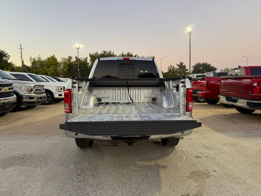 Ford F-150 Vehicle Full-screen Gallery Image 37