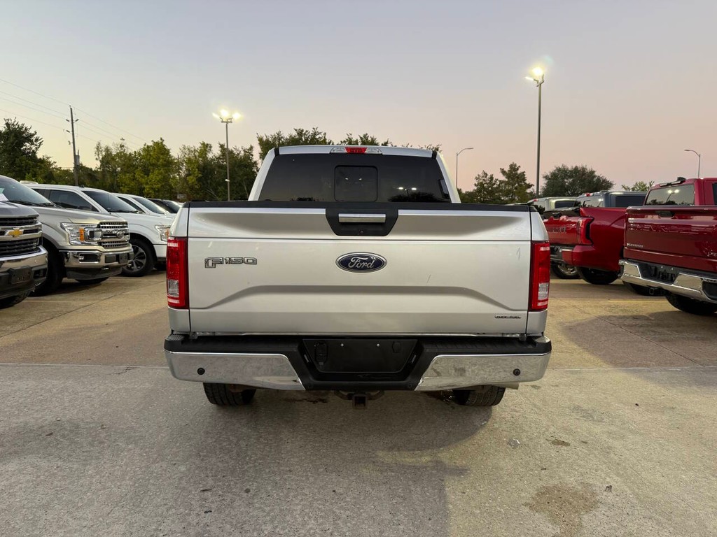 Ford F-150 Vehicle Full-screen Gallery Image 38