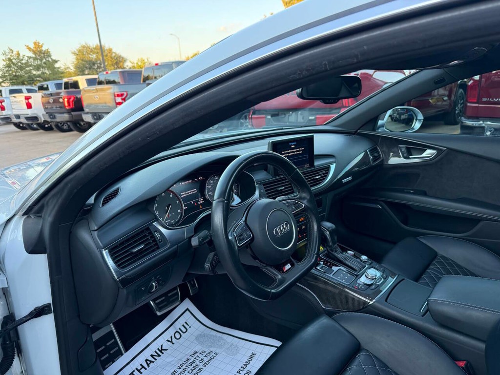 Audi S7 Vehicle Full-screen Gallery Image 05