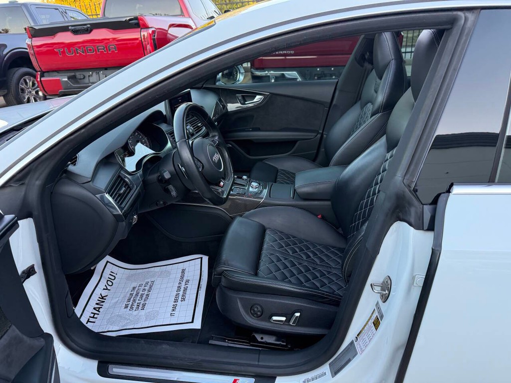 Audi S7 Vehicle Full-screen Gallery Image 06