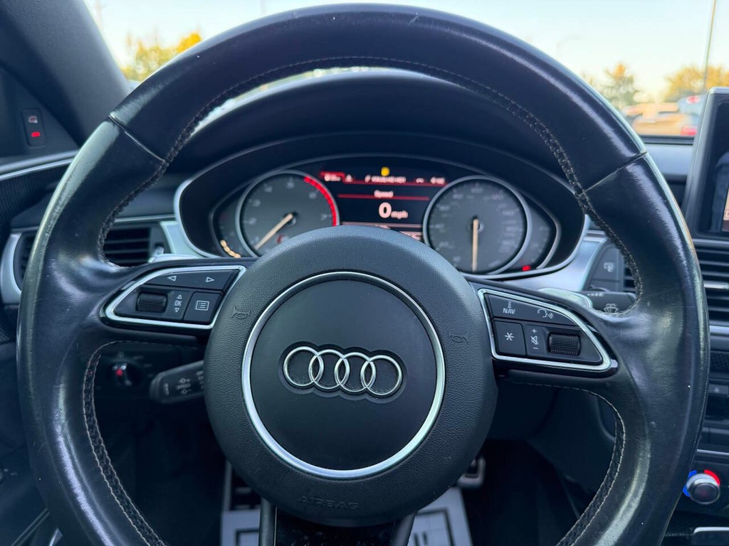 Audi S7 Vehicle Full-screen Gallery Image 23