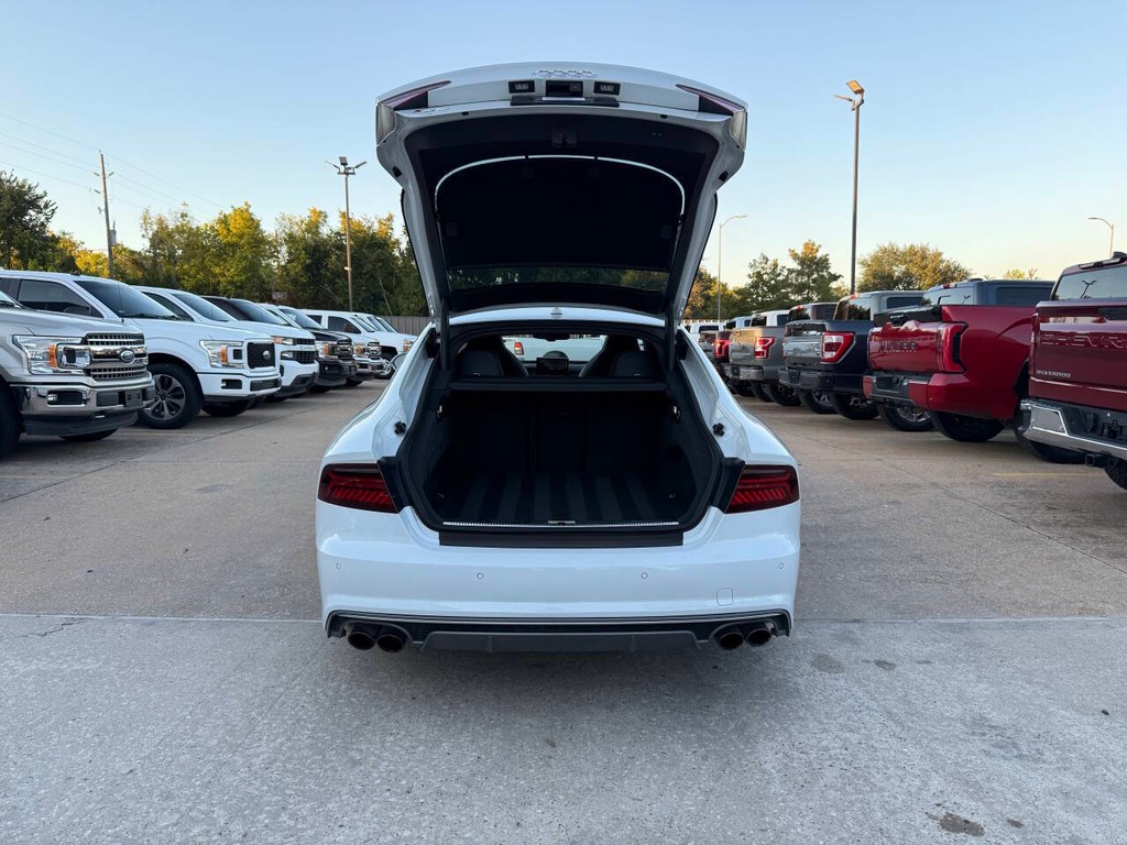 Audi S7 Vehicle Full-screen Gallery Image 36