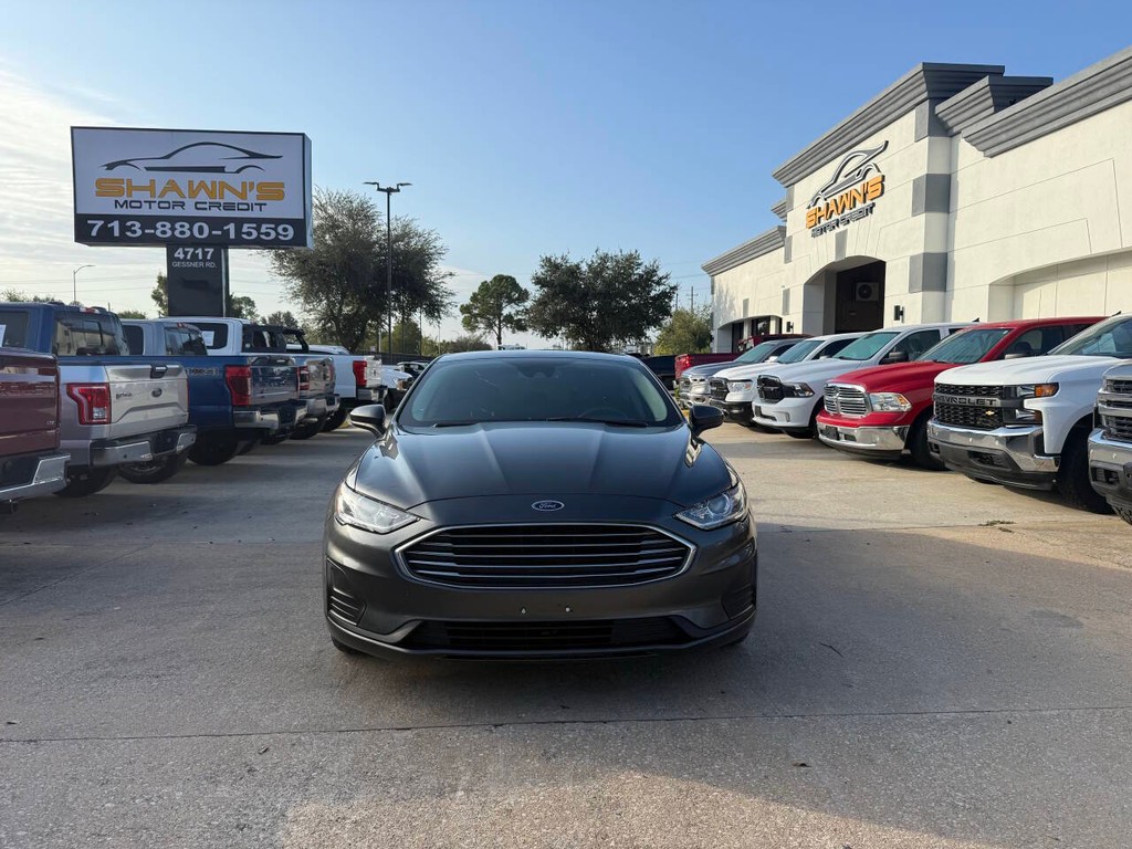 Ford Fusion Hybrid Vehicle Full-screen Gallery Image 38