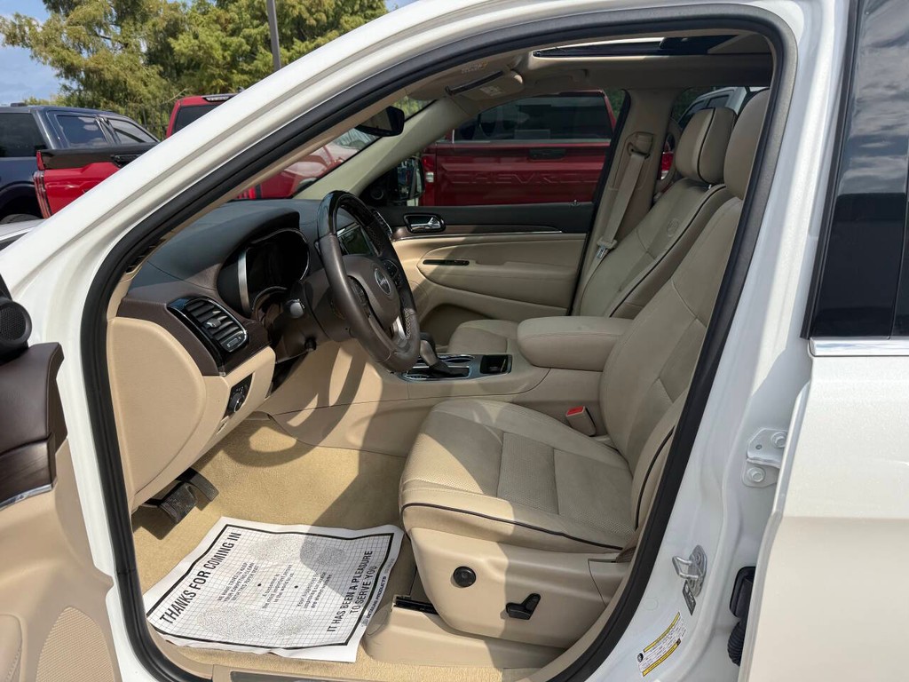 Jeep Grand Cherokee Vehicle Full-screen Gallery Image 07