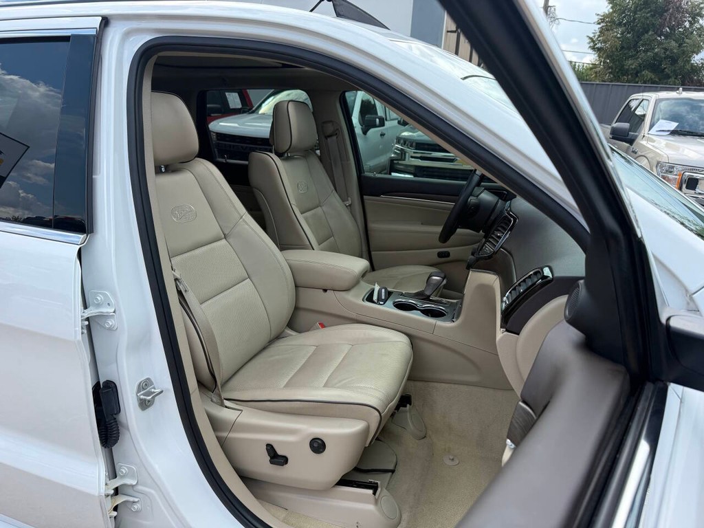 Jeep Grand Cherokee Vehicle Full-screen Gallery Image 10