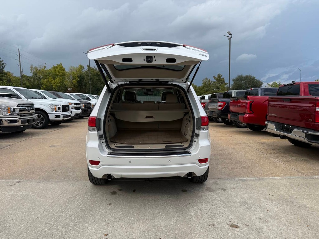 Jeep Grand Cherokee Vehicle Full-screen Gallery Image 37