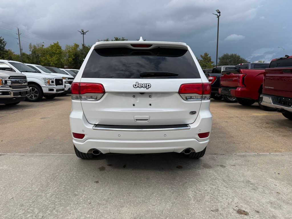 Jeep Grand Cherokee Vehicle Full-screen Gallery Image 39
