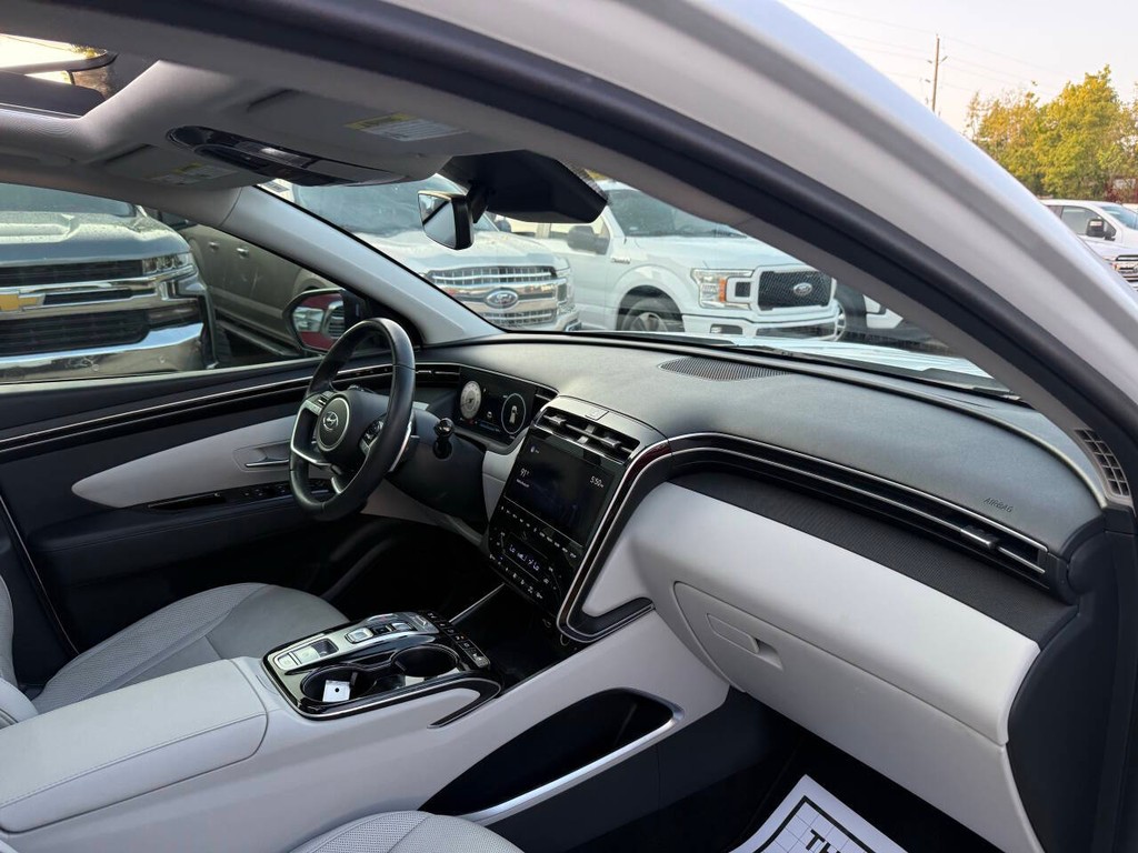 Hyundai Tucson Vehicle Full-screen Gallery Image 09