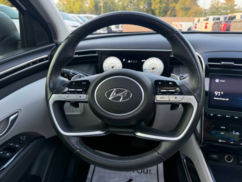 Hyundai Tucson Vehicle Full-screen Gallery Image 22
