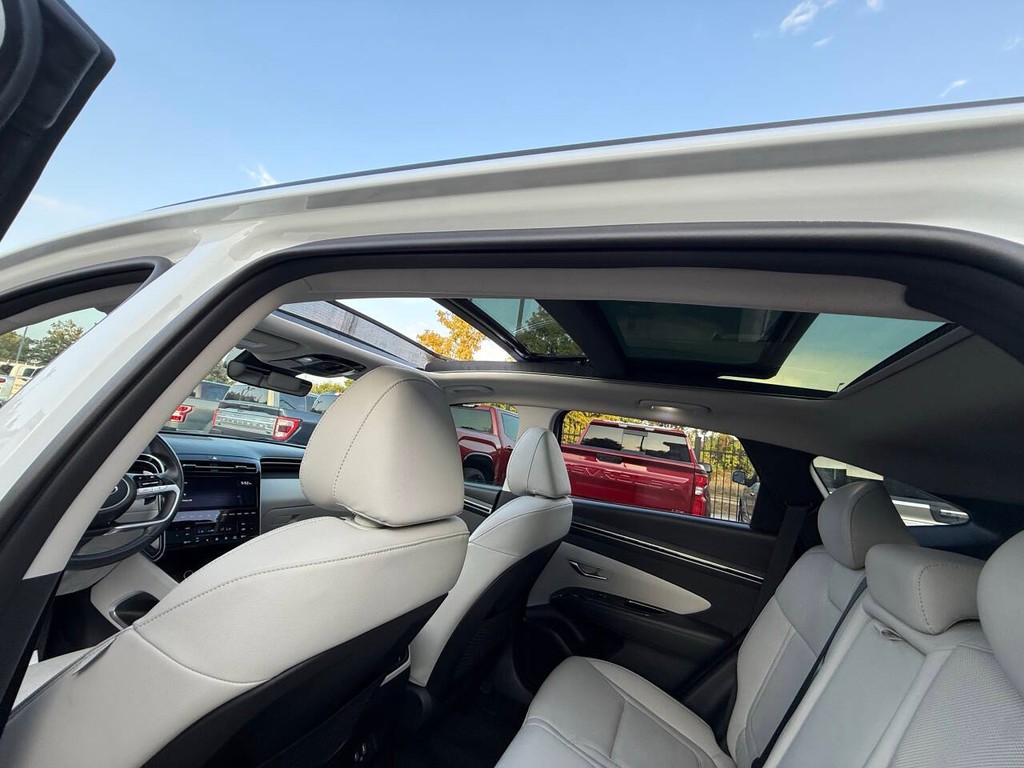 Hyundai Tucson Vehicle Full-screen Gallery Image 31