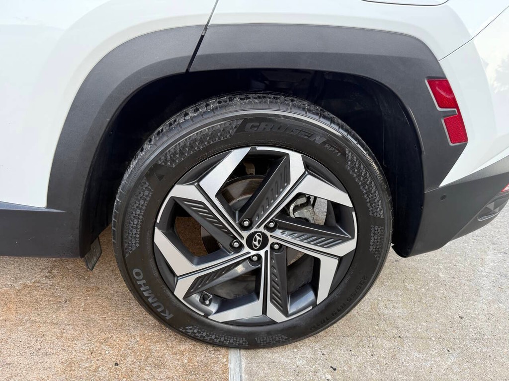 Hyundai Tucson Vehicle Full-screen Gallery Image 36