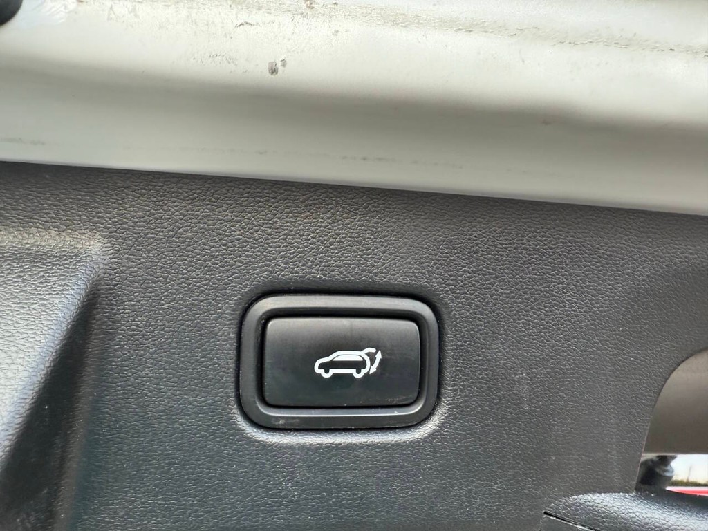 Hyundai Tucson Vehicle Full-screen Gallery Image 38