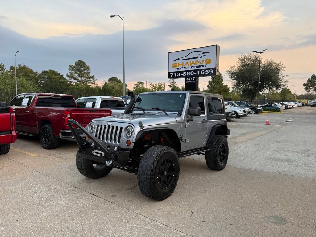Jeep Wrangler Vehicle Full-screen Gallery Image 03