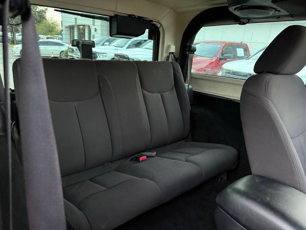 Jeep Wrangler Vehicle Full-screen Gallery Image 11