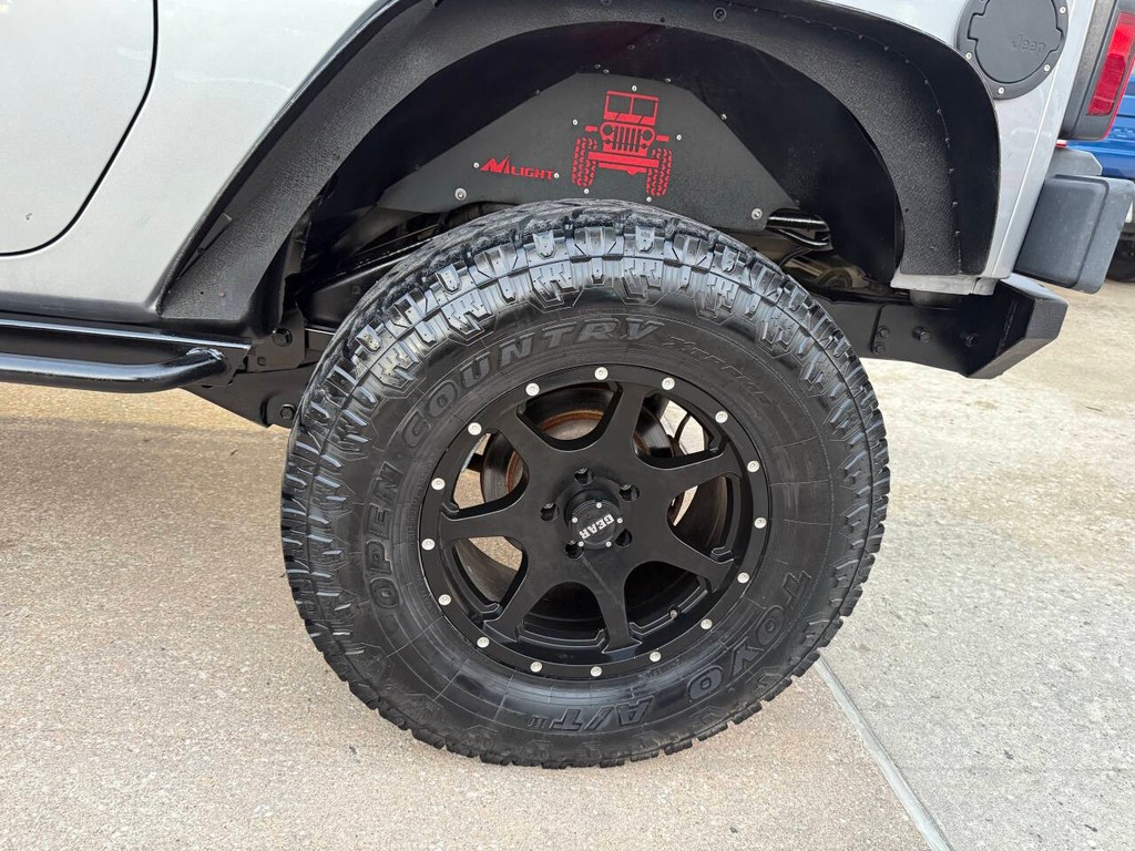 Jeep Wrangler Vehicle Full-screen Gallery Image 27