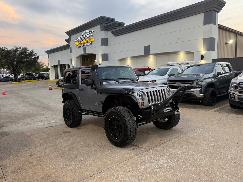 Jeep Wrangler Vehicle Full-screen Gallery Image 32