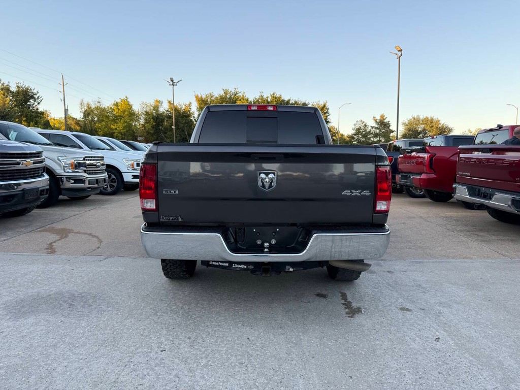 Ram 1500 Classic Vehicle Full-screen Gallery Image 42