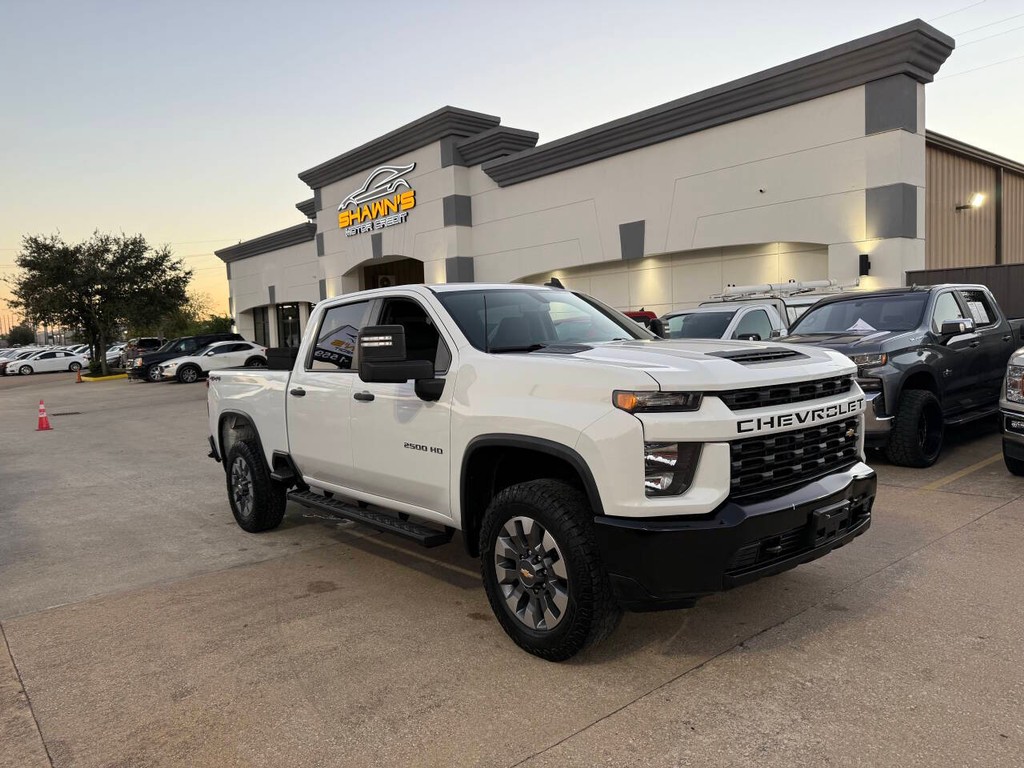 Chevrolet Silverado 2500HD Vehicle Full-screen Gallery Image 41