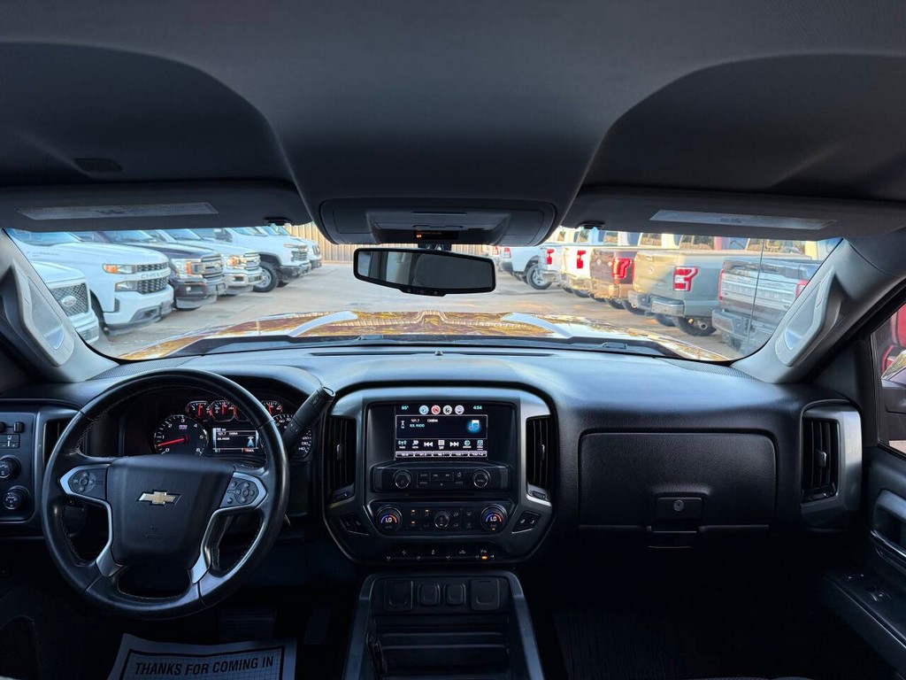 Chevrolet Silverado 1500 Vehicle Full-screen Gallery Image 17