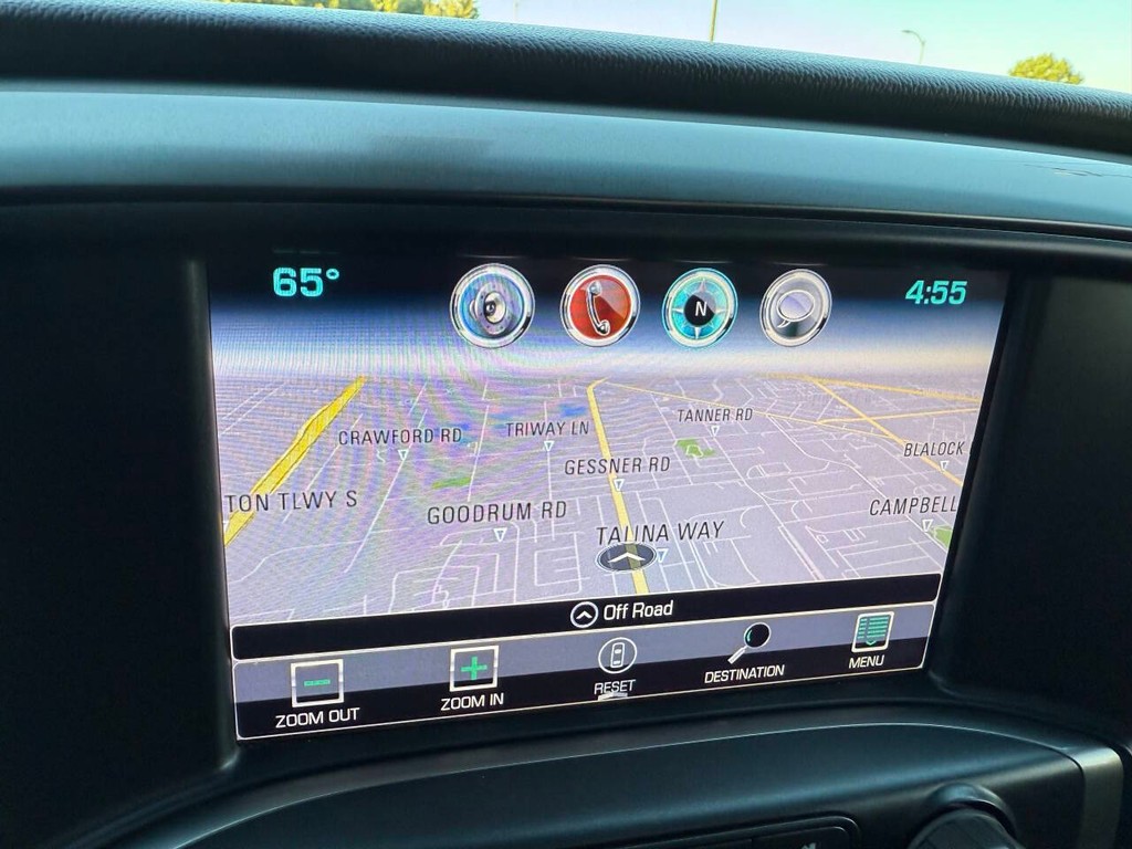 Chevrolet Silverado 1500 Vehicle Full-screen Gallery Image 26