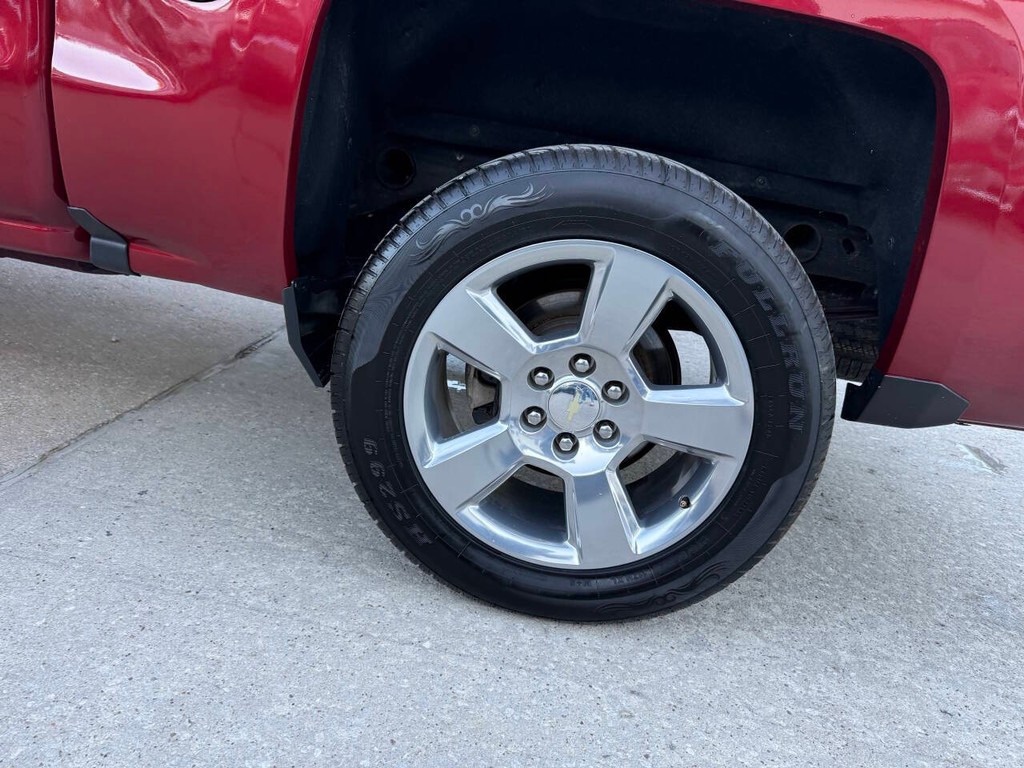 Chevrolet Silverado 1500 Vehicle Full-screen Gallery Image 36