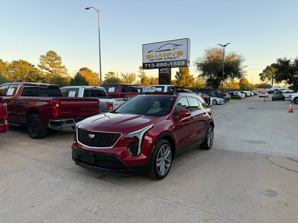 Cadillac XT4 Vehicle Full-screen Gallery Image 03