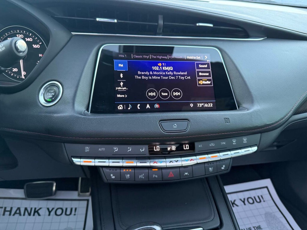 Cadillac XT4 Vehicle Full-screen Gallery Image 24