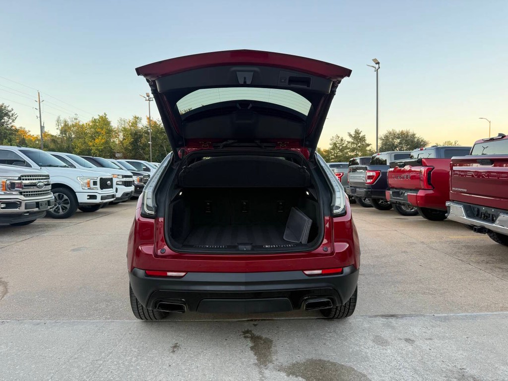 Cadillac XT4 Vehicle Full-screen Gallery Image 39