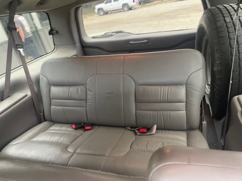 Ford Excursion Vehicle Full-screen Gallery Image 5
