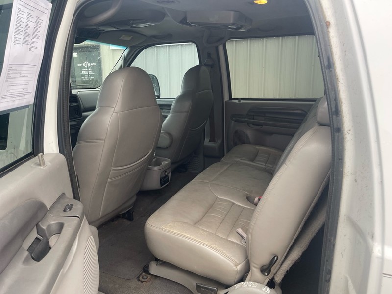 Ford Excursion Vehicle Full-screen Gallery Image 6