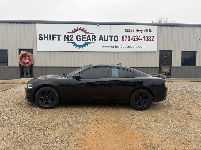 2017 Dodge Charger SXT's photo