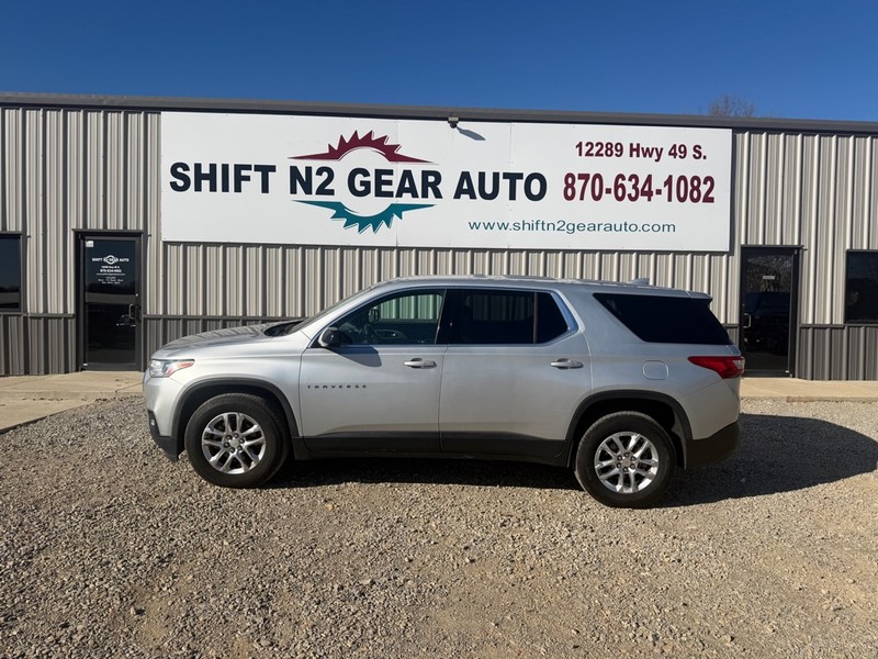 2018 Chevrolet Traverse LS's photo