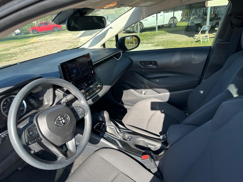 Toyota Corolla Vehicle Image 08