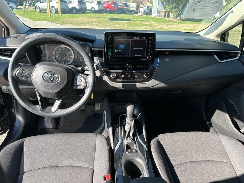 Toyota Corolla Vehicle Image 10