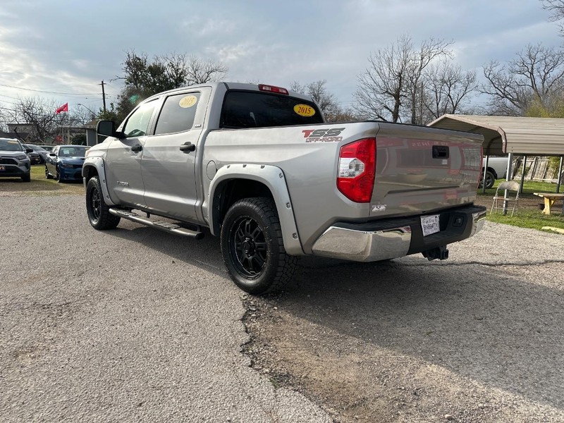 Toyota Tundra 2WD Truck Vehicle Image 03