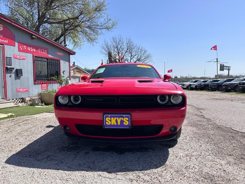 Dodge Challenger Vehicle Image 07