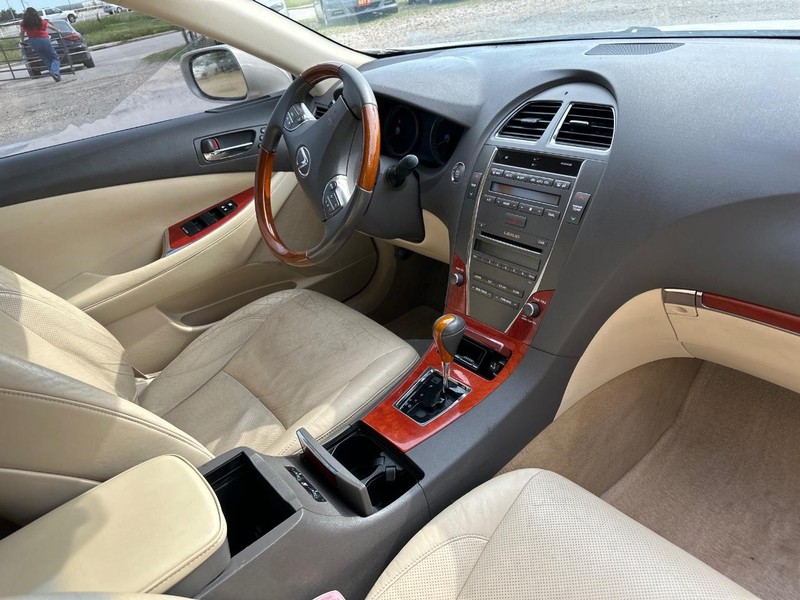 Lexus ES 350 Vehicle Image 08