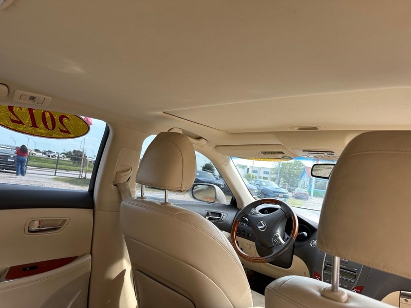 Lexus ES 350 Vehicle Image 10