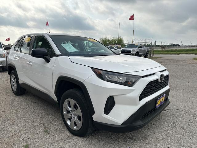 Toyota RAV4 Vehicle Image 06