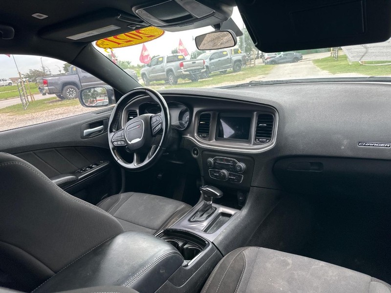 Dodge Charger Vehicle Image 09