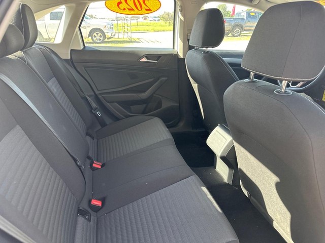 Volkswagen Jetta Vehicle Image 07