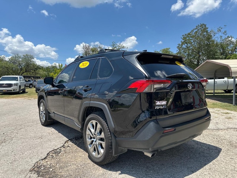 Toyota RAV4 Vehicle Image 07