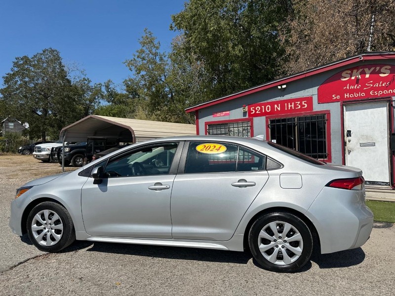 Toyota Corolla Vehicle Image 08