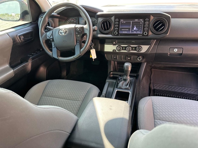 Toyota Tacoma 2WD Vehicle Image 10