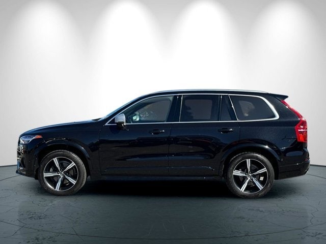 Volvo XC90 Vehicle Full-screen Gallery Image 07