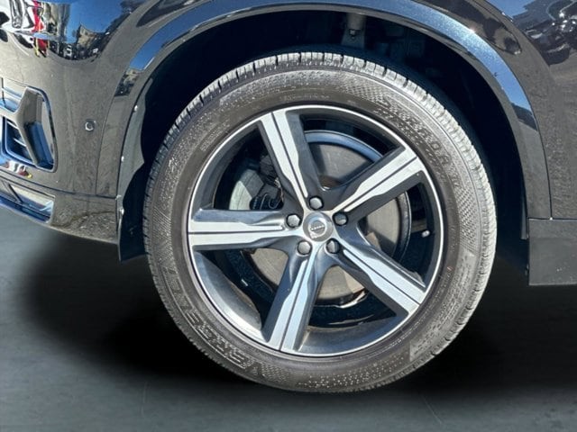 Volvo XC90 Vehicle Full-screen Gallery Image 26