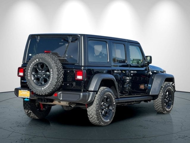 Jeep Wrangler 4xe Vehicle Full-screen Gallery Image 04