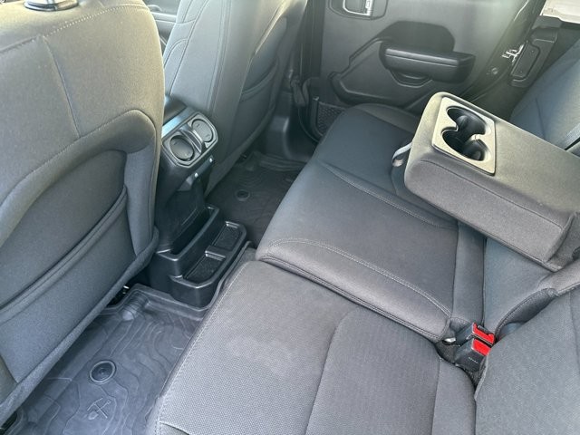 Jeep Wrangler 4xe Vehicle Full-screen Gallery Image 12