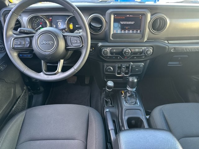 Jeep Wrangler 4xe Vehicle Full-screen Gallery Image 13