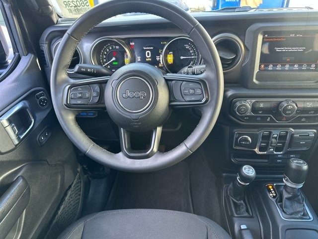 Jeep Wrangler 4xe Vehicle Full-screen Gallery Image 14